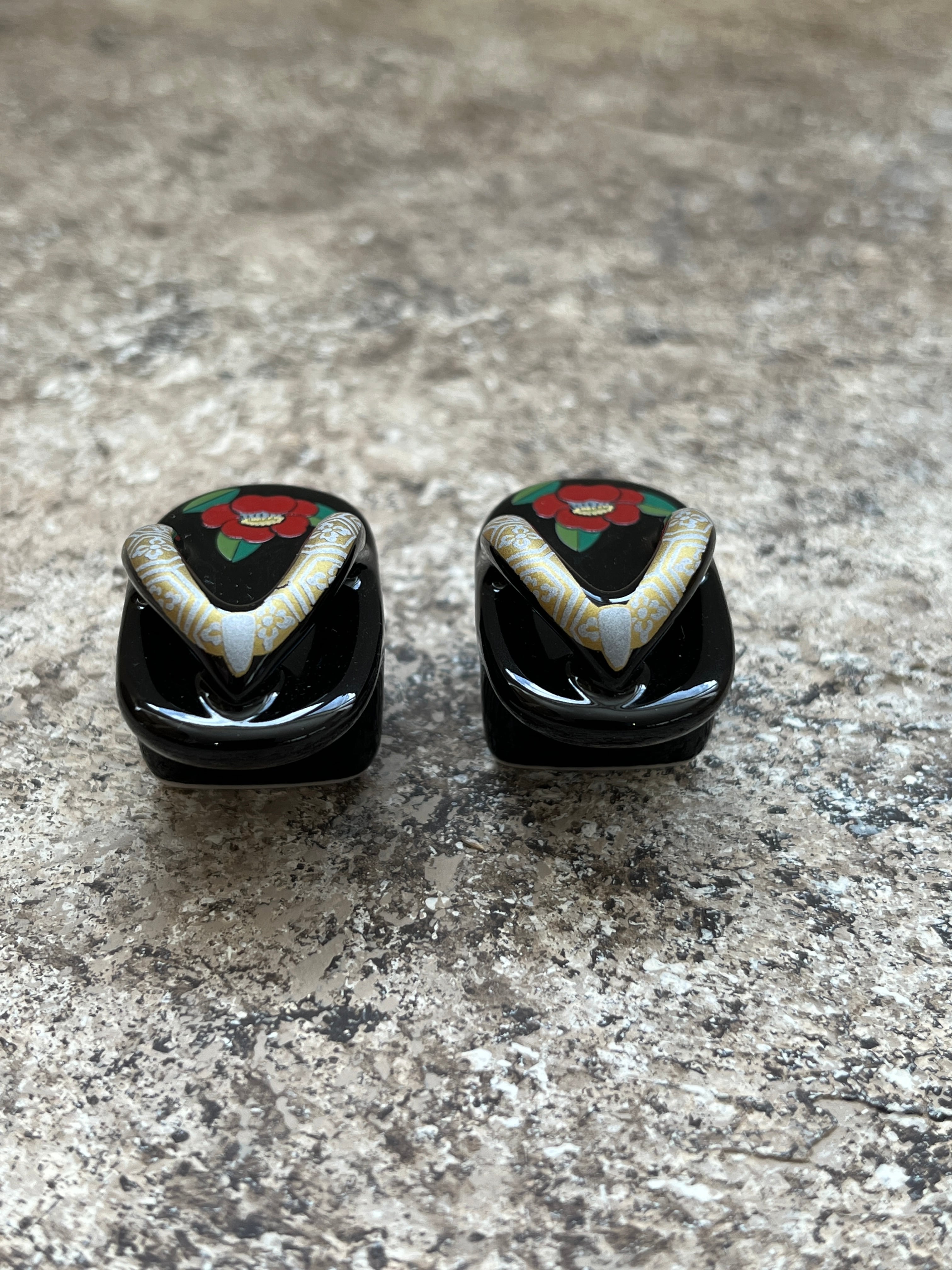 有田焼招福ミニ下駄あやめ、桜、椿 | 和光カタヤマ