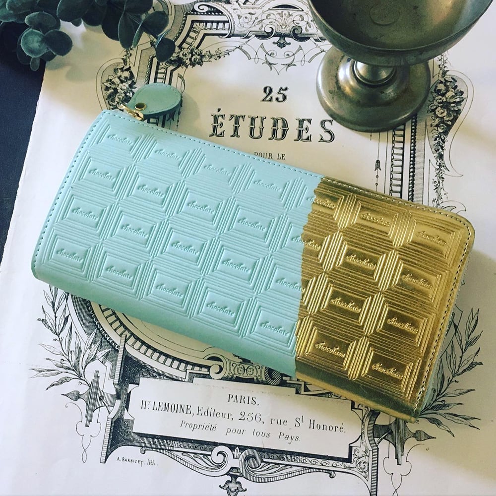 訳あり：革のミントチョコ長財布（金の包み紙） | キッサ・ティー