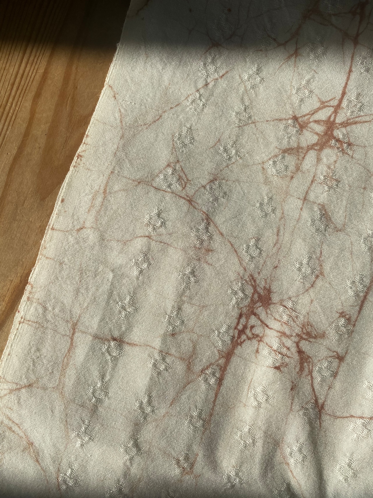 バティックスカーフ|ホワイトxブラウン