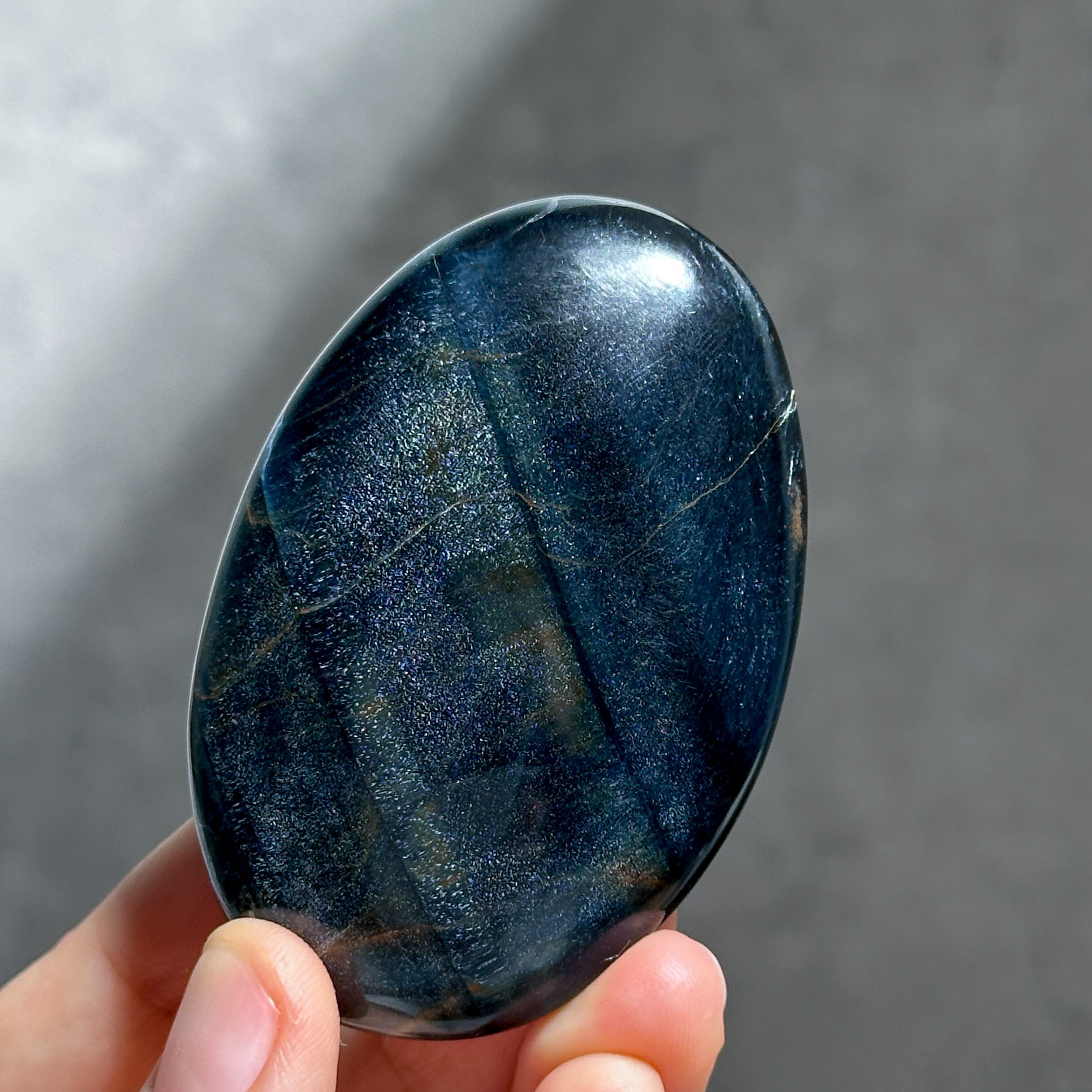 【当店人気No1】メテオライト（ギベオン）とブルータイガーアイ　本質的な能力覚醒 ブルータイガーアイ パーム 24◇ Blue Tiger's eye ◇天然石