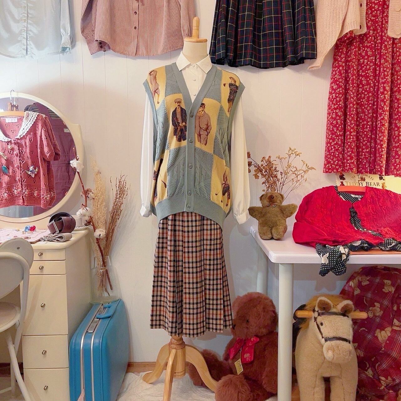 pale green golf check vest