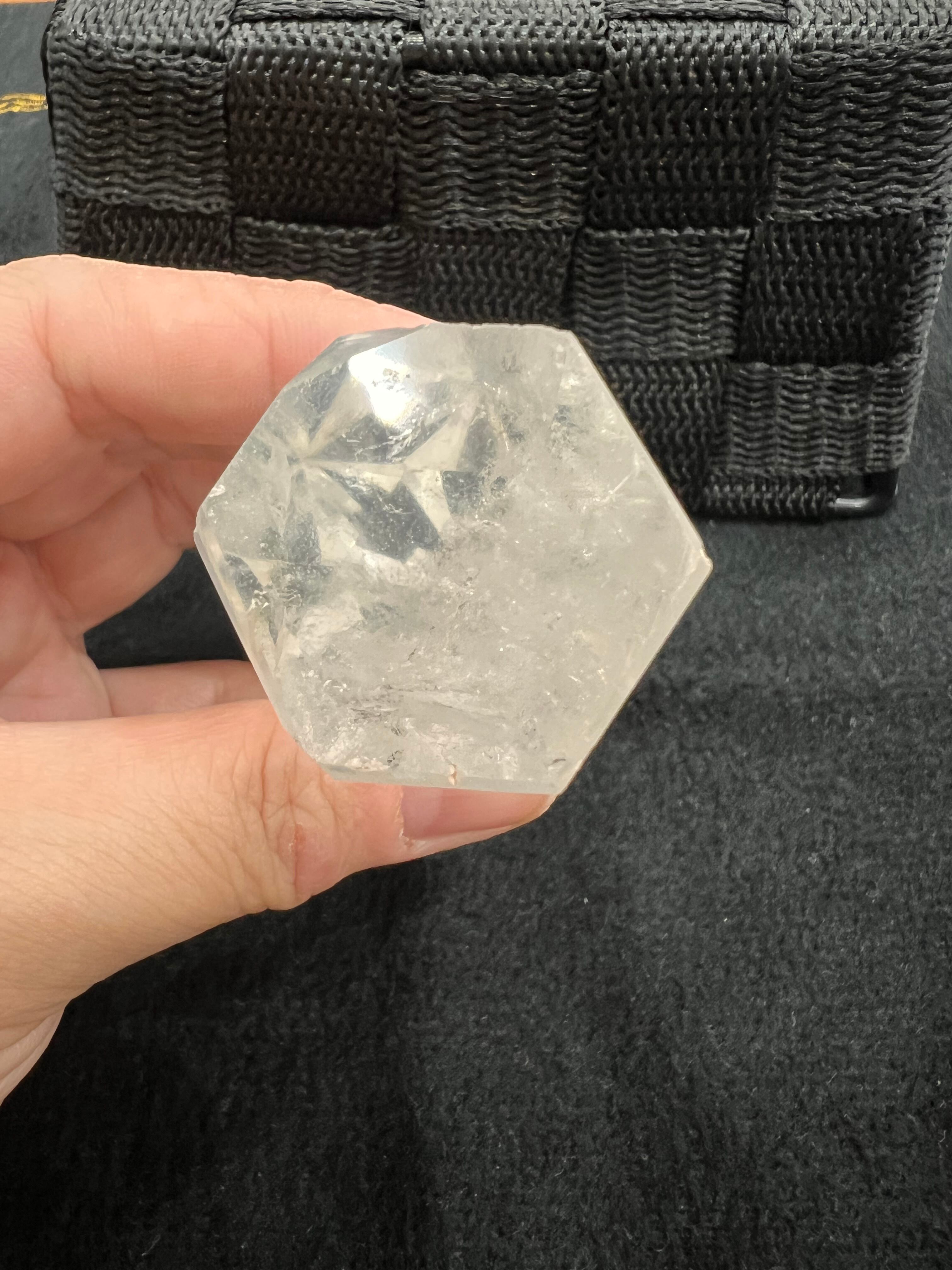 E28149】水晶ポイント ブラジル 研磨 Quartz Crystal | クリスタル