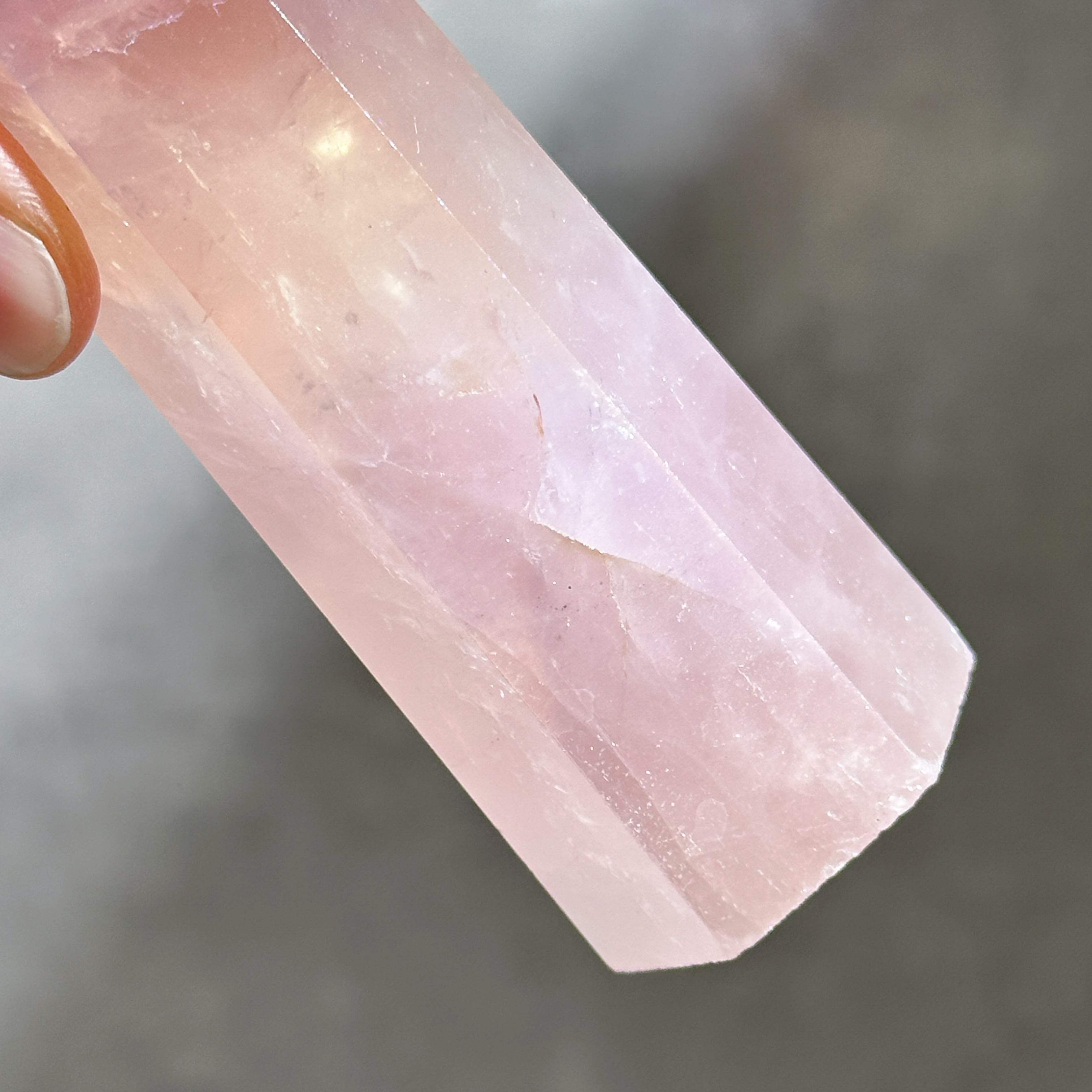 エンジェルオーラローズクォーツ タワー24✧ Angel Aura Rose Quartz