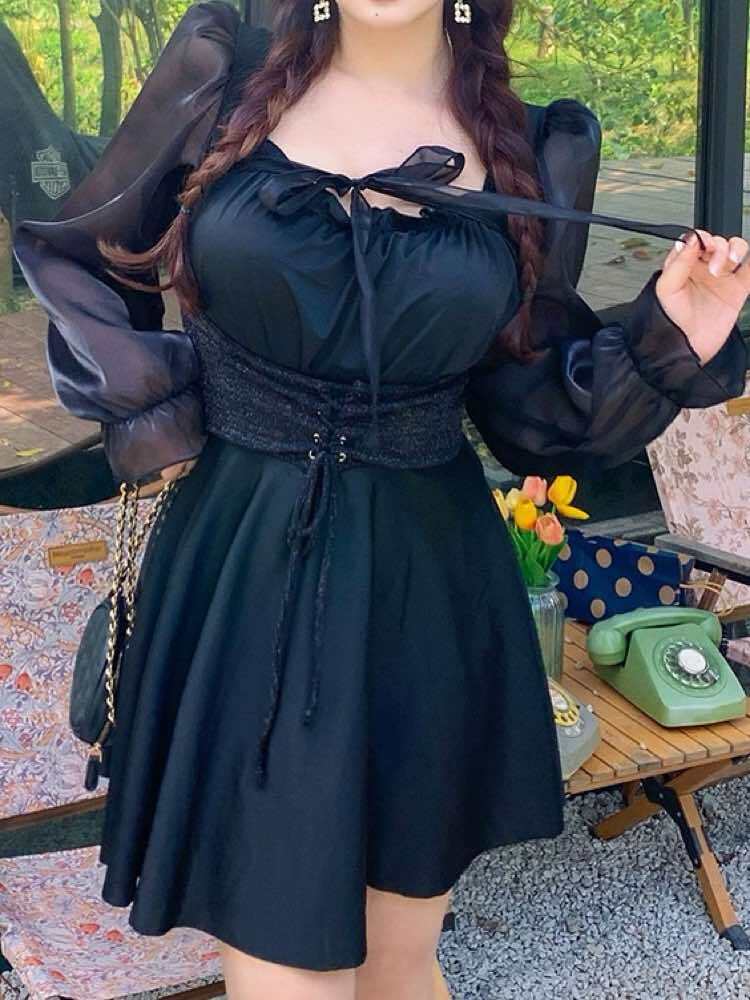 ドラマチックな魅力でビーチの主役に シアーロングスリーブコルセット