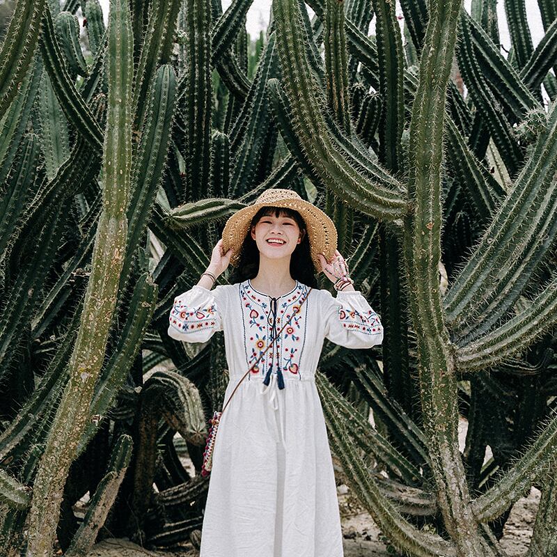 エスニック刺繡ドレス雲南チベットトラベルウェアロングスカートコットンとリネン9点スリーブスーパーフェアリーホワイトスカートホリデースタイル ドリームホーストラベル婦人服57562665902