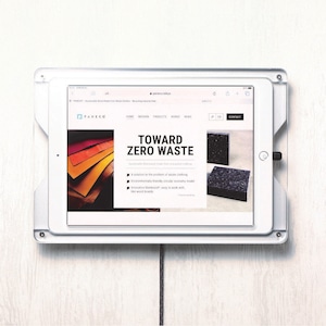 iPad壁掛け盗難防止ケース【 T7 】● 12.9インチ＆13インチ iPad用 | 会議室予約システム対応 iPad wall mount