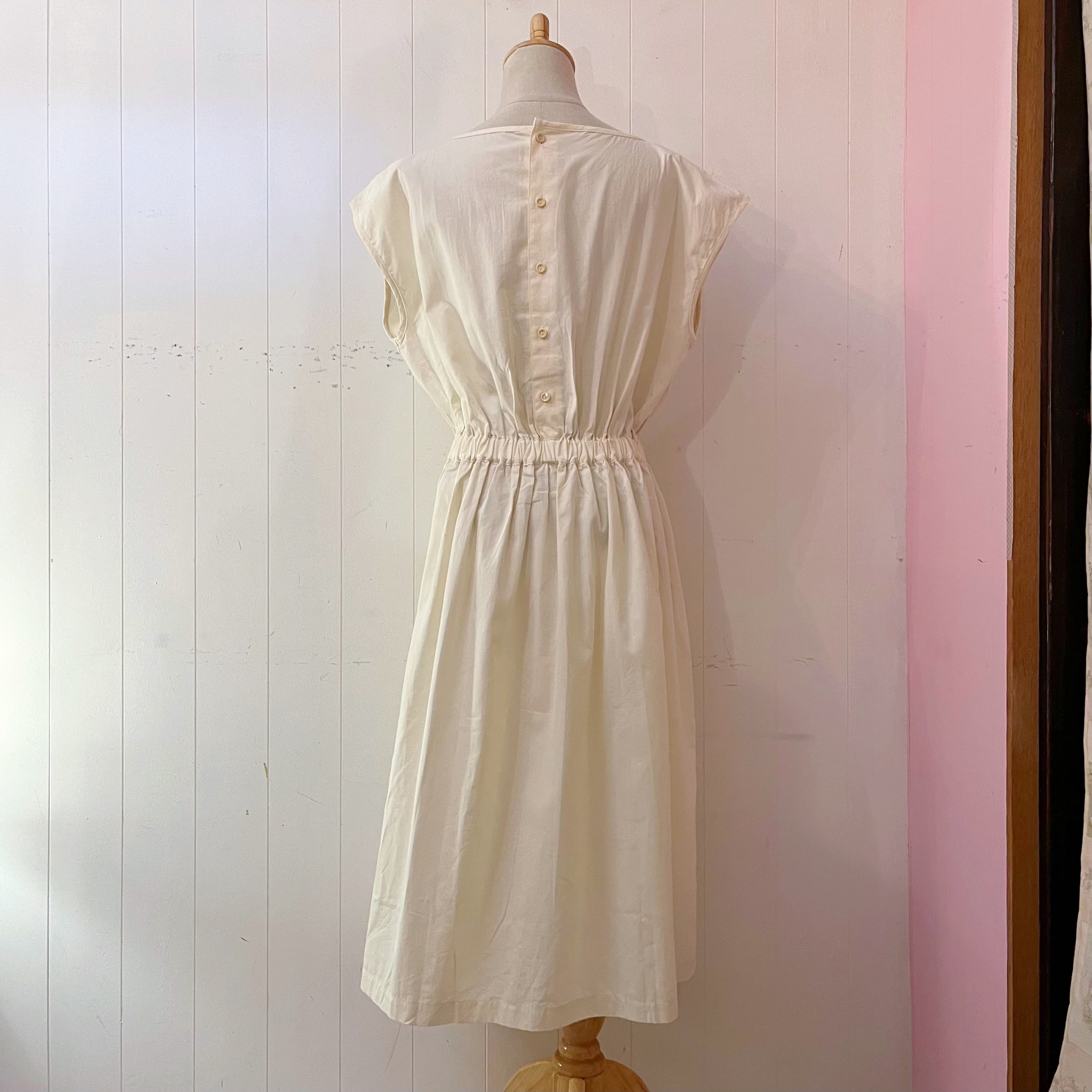 cotton lace back button one-piece