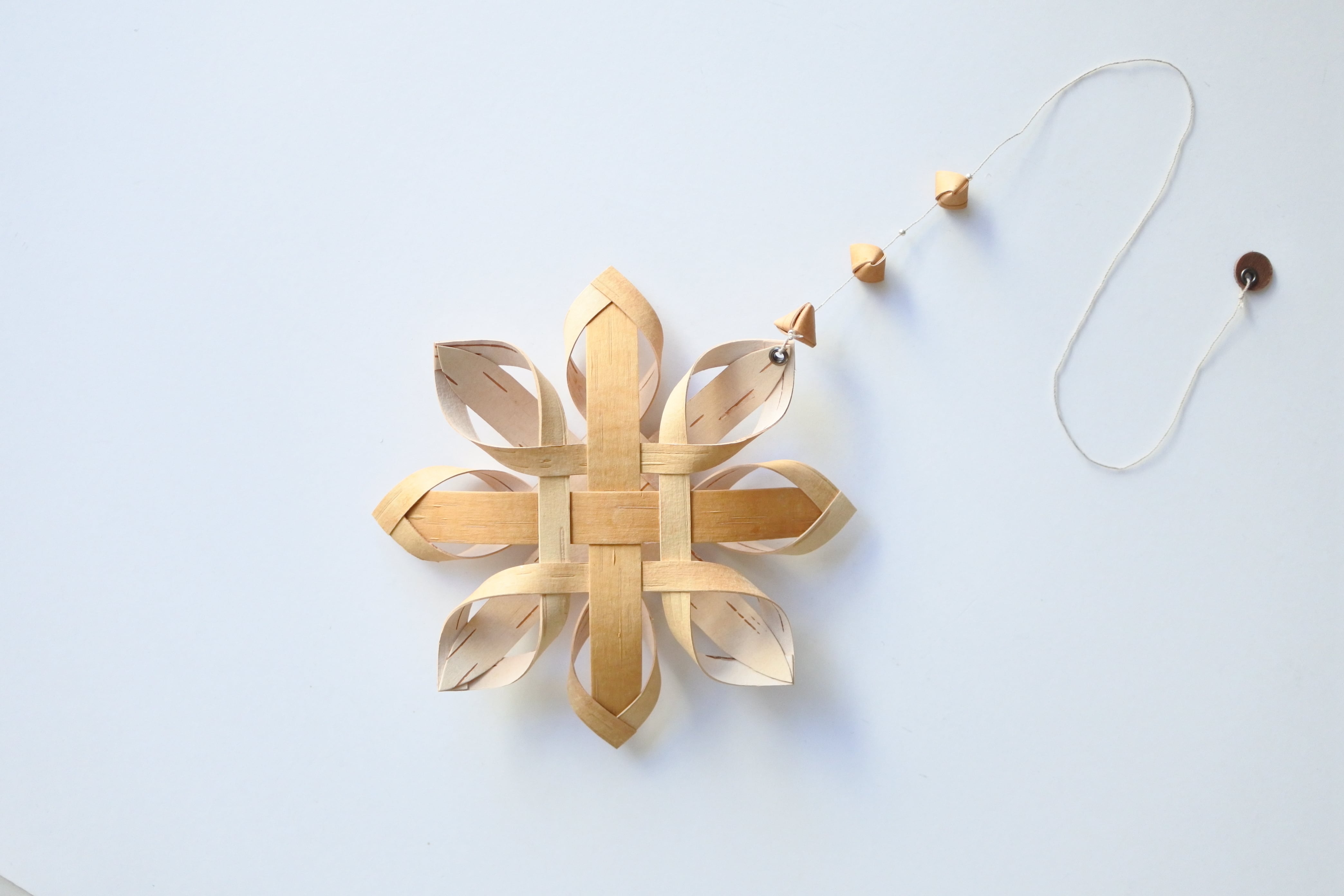 Näverslöjd ornament snowflake / 迫田希久 白樺のオーナメント 雪の