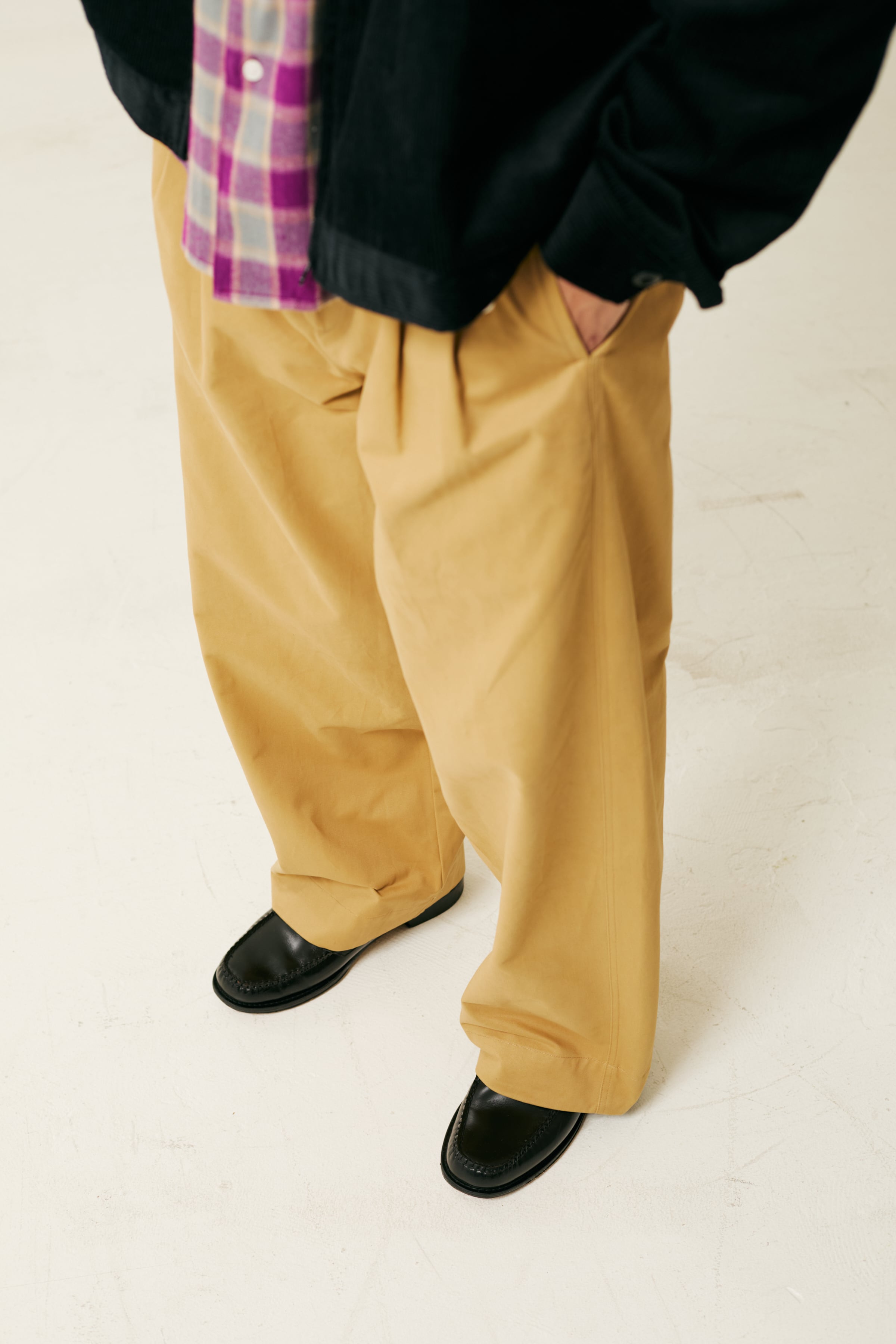 2TUCK WIDE CHINO PANTS (2 colors) | NNBF