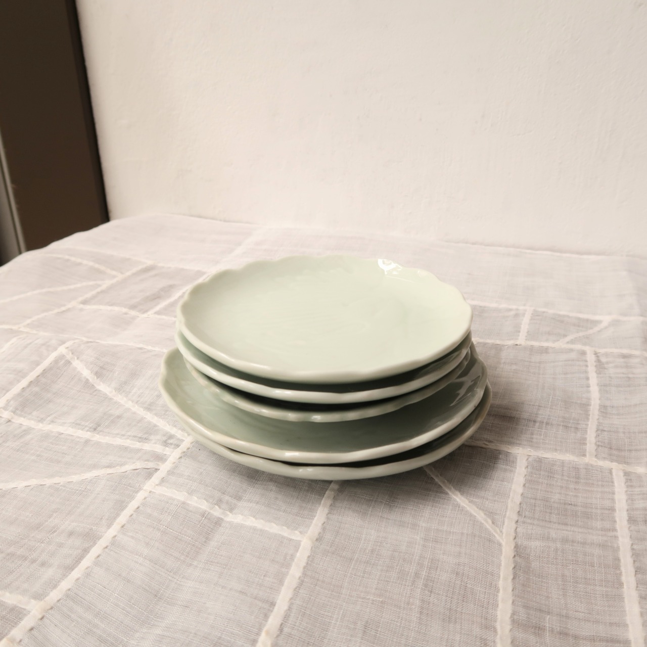 青みがかったお皿