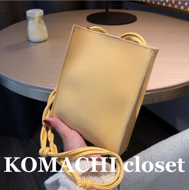 【送料無料】 ミニショルダーバッグ PUレザー 斜めがけバッグ 韓国 レディース オルチャン 黒 ブラック 白 ホワイト 黄色 イエロー 緑色 グリーン モスグリーン ビビットグリーン カラバリ 普段使い デイリーユース コンパクトバッグ スクエア型 小さめバッグ 便利 シンプル マニッシュ メンズライク かわいい 大人可愛い 大人女子 オトナ女子 かっこいい クール こなれ感 抜け感 大人っぽ デート ライブ ショッピング カフェ 女子会 旅行 イベント パーティ プレゼント ギフト 母の日