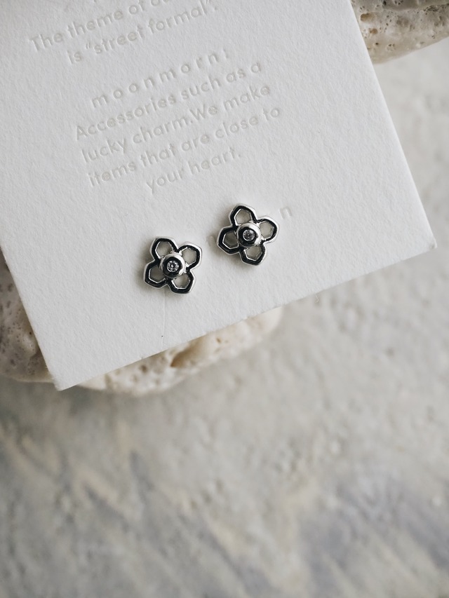 mini flower silver　※ピアスのみ