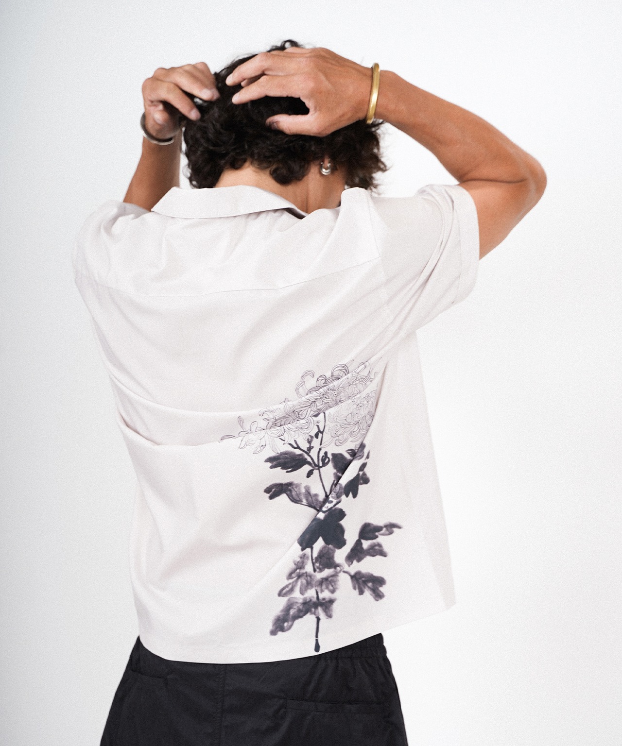 Flower back print shirt［HSS001］