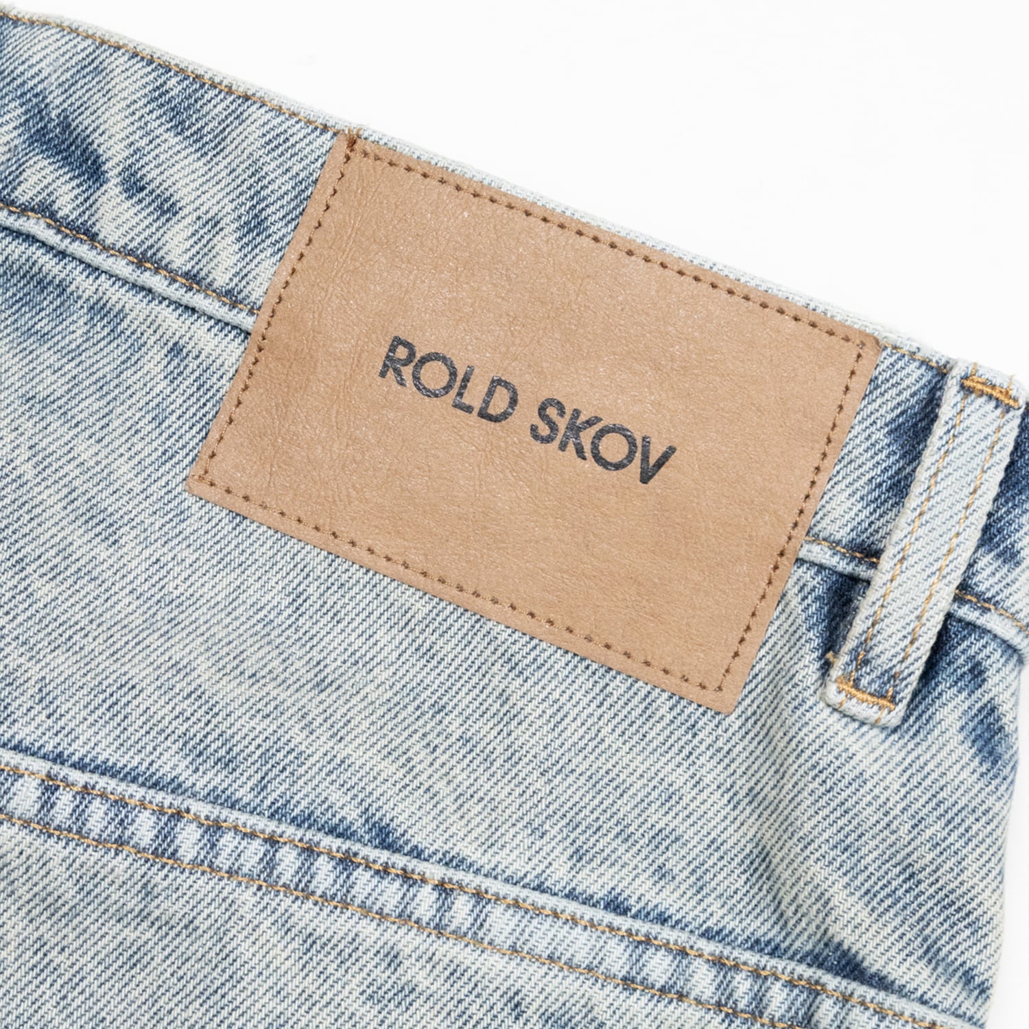 UNEEK BASEMNT - Discover independent style.