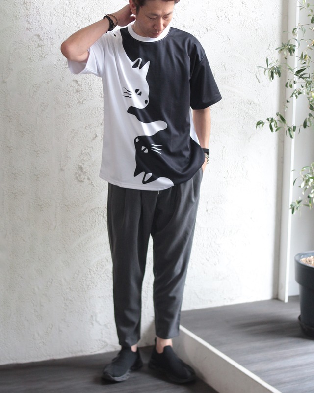 【Select】モノトーン　ネコアートプリントTシャツ　A（縦2匹）　(250777)