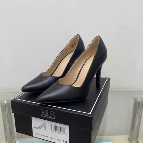 パンプス レディース 靴 シューズ ハイヒール ポインテッドトゥ シンプル 無地 カジュアル お出かけ おしゃれ きれいめ フォーマル エレガント オフィス 通勤通学 美脚 脚長 ファッション 黒