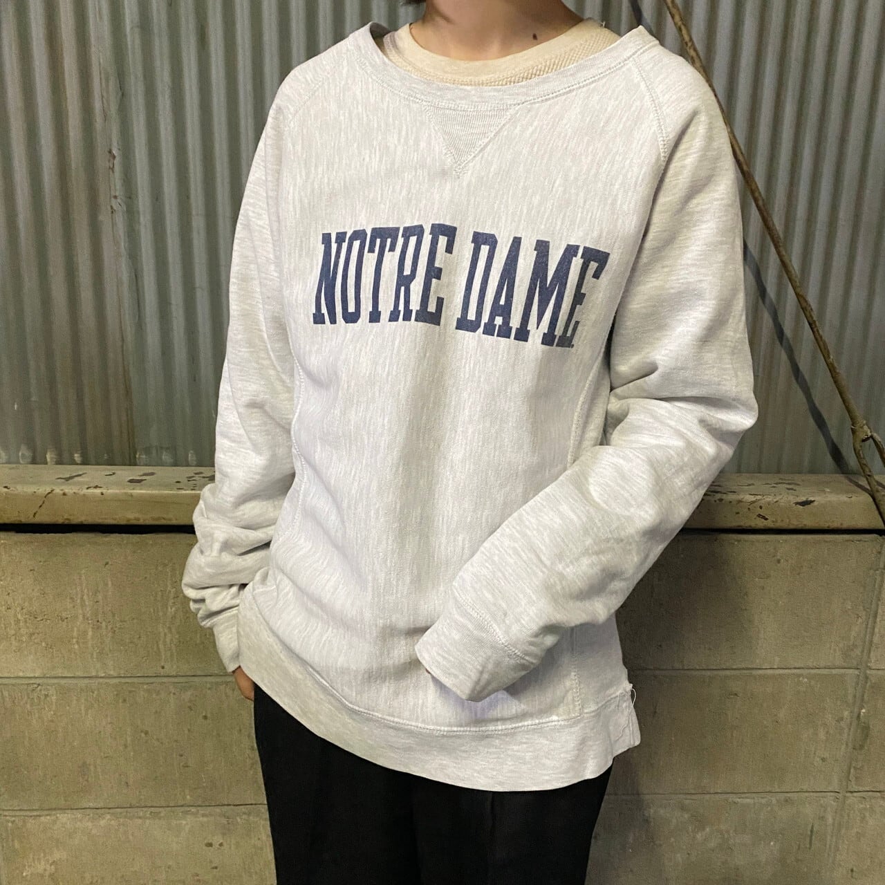 00年代 Champion チャンピオン 染み込み NOTRE DAME カレッジロゴプリント リバースウィーブ スウェットシャツ メンズM 古着  00s パキスタン製 ラグラン ヴィンテージ ビンテージ REVERSE WEAVE トレーナー グレー 【スウェット】【SW20】 | cave  ...