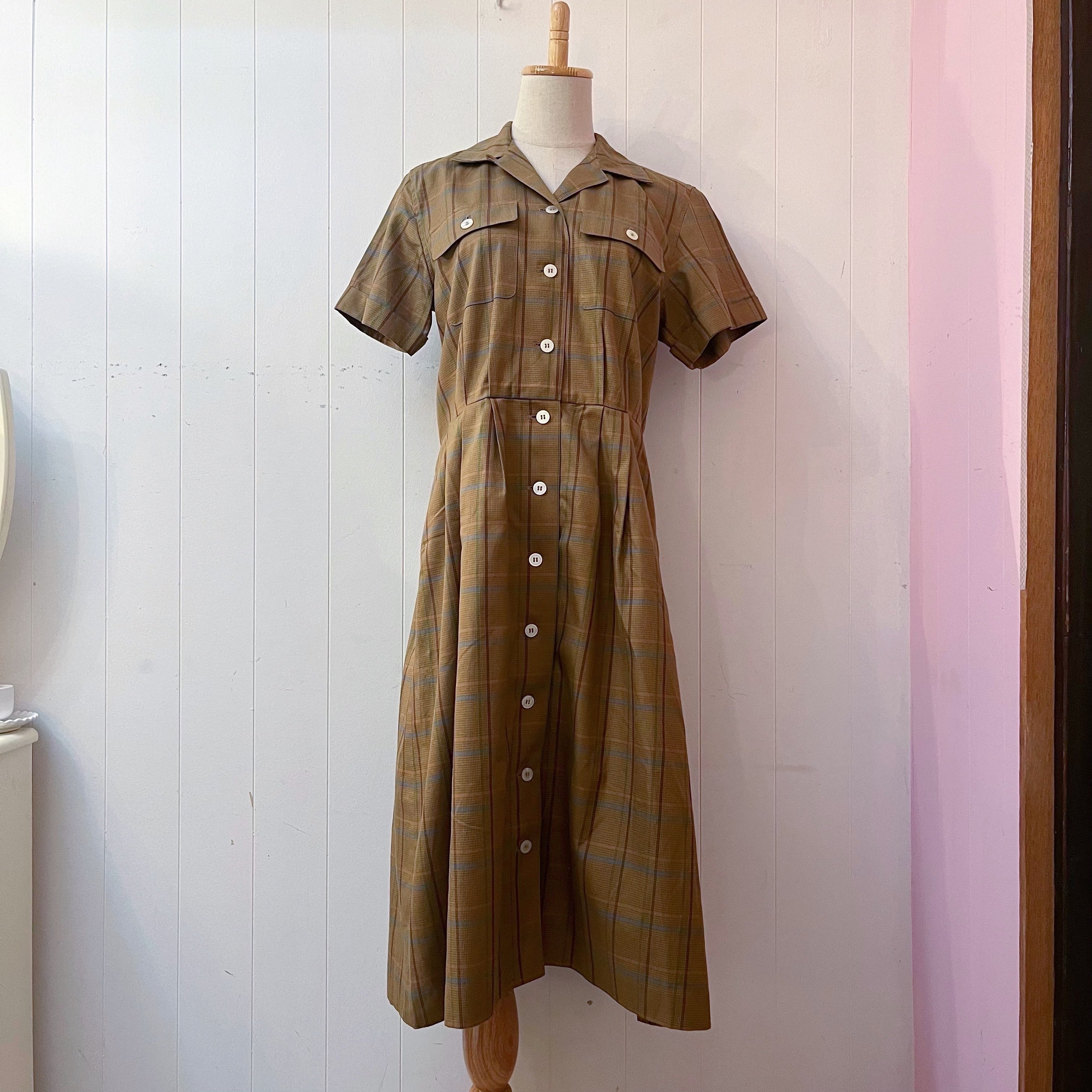 beige check open collar one-piece