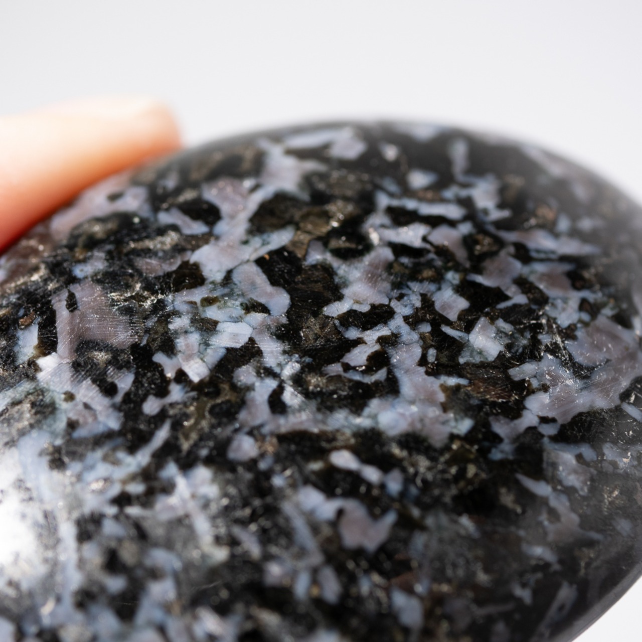 インディゴガブロ ミスティックマーリナイト / パーム 握り石