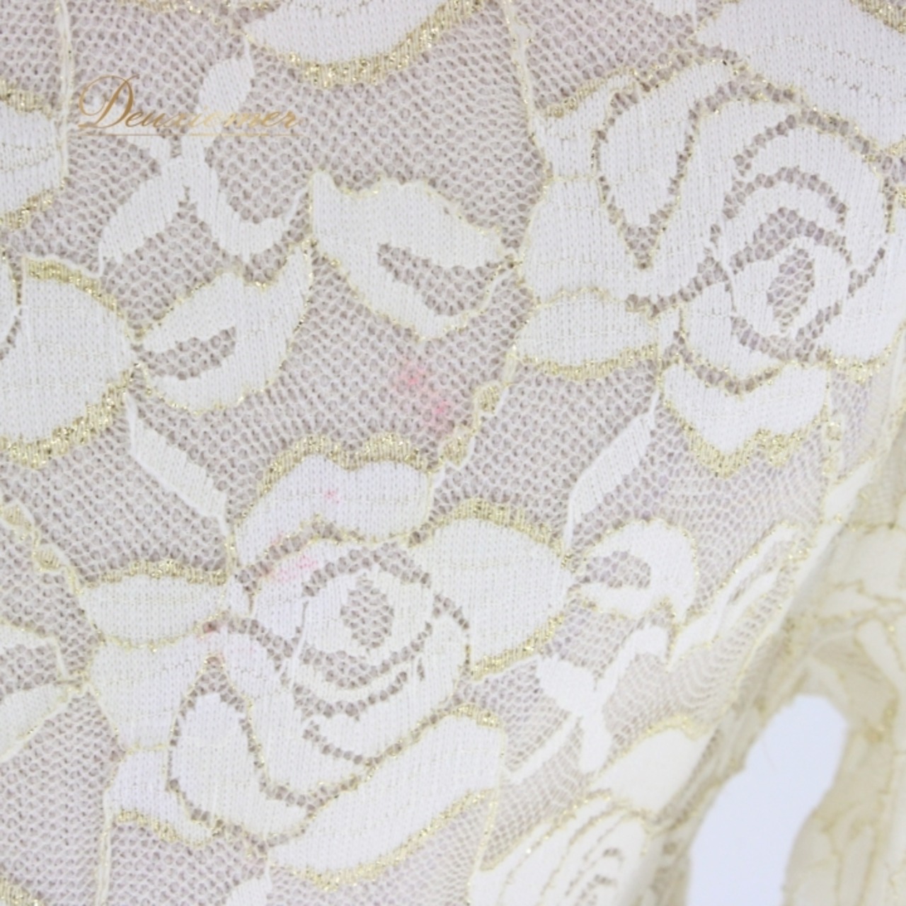 社交ダンス 衣装 スタンダード ドレス ワンピース パーティドレス prima boutique プリマブティック ホワイト系 花柄 バラ 薔薇 ゴールド系 レース オフホワイト エレガント 洗練 ボリューム 二重スカート 伸縮性 フリーサイズ ナイロン素材 結婚式 お呼ばれ フォーマル ダンスパーティー レディース 着こなし コーディネート 安心の品質