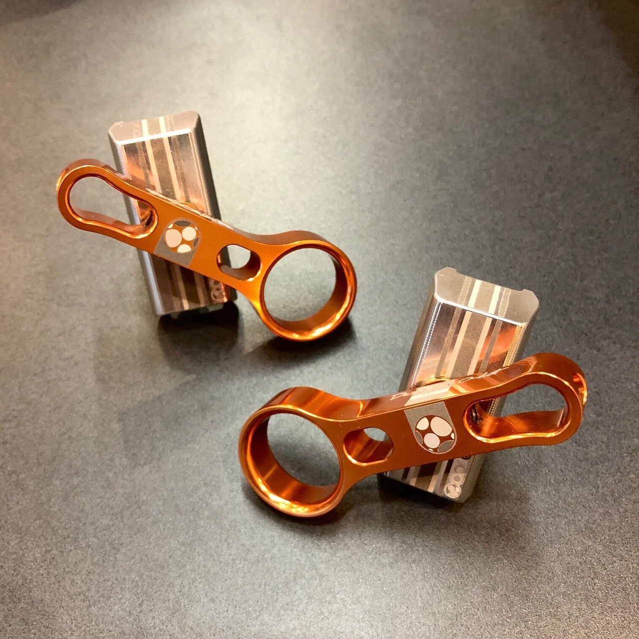 Brompton Hinge Clamp Set (Limited Color)