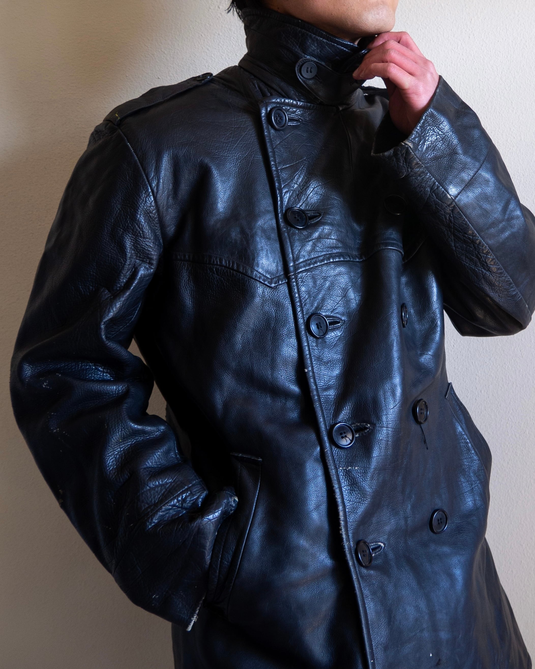 WWⅡ Swedish Army Double Breasted Leather Car Coat | 'bout