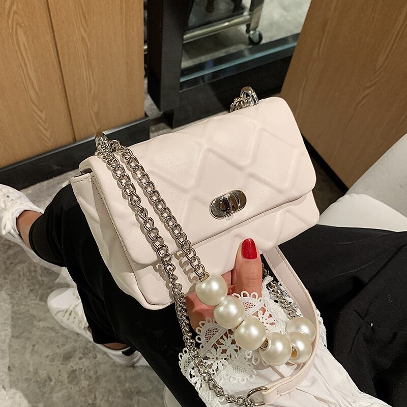 ネットレッドフェアリースモールバッグ女性バッグ2020新しいトレンディなファッションパールチェーンショルダーメッセンジャーバッグポータブル小さなスクエアバッグ Tiancai_Wing_Bag1536907