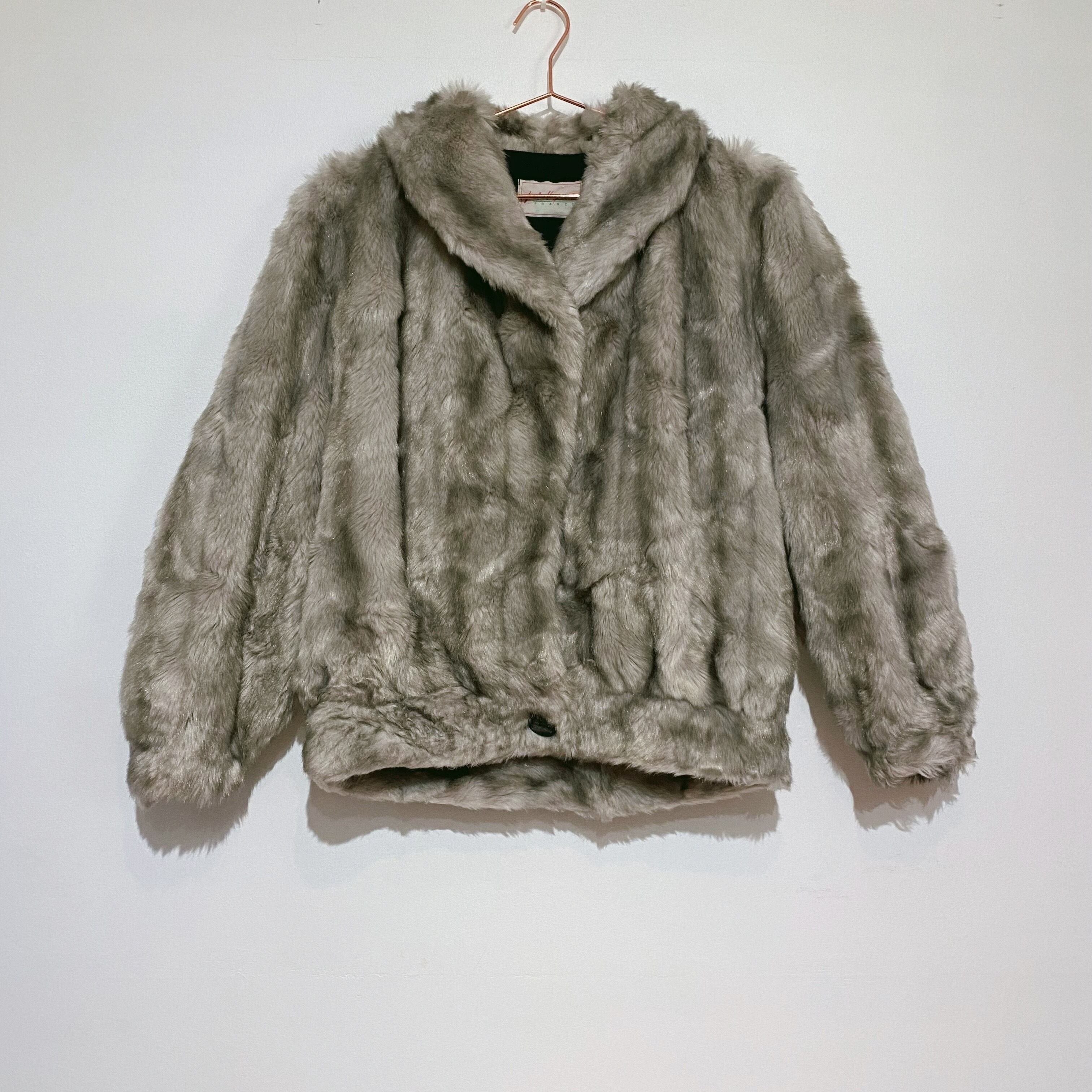 ◾︎80s faux fur short length coat from France◾︎ | The VINTAGING powered by  BASE