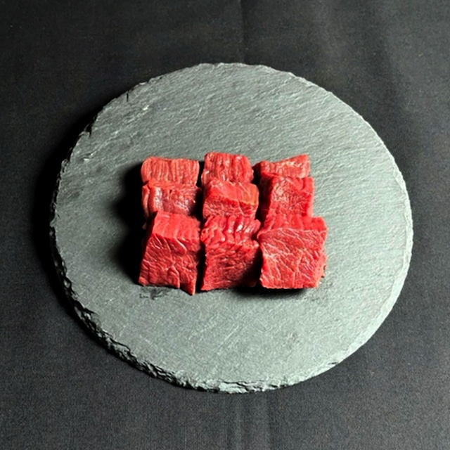 エゾ鹿ももぶつ切り 500g（ペット用・冷凍）1回のご注文10個まで