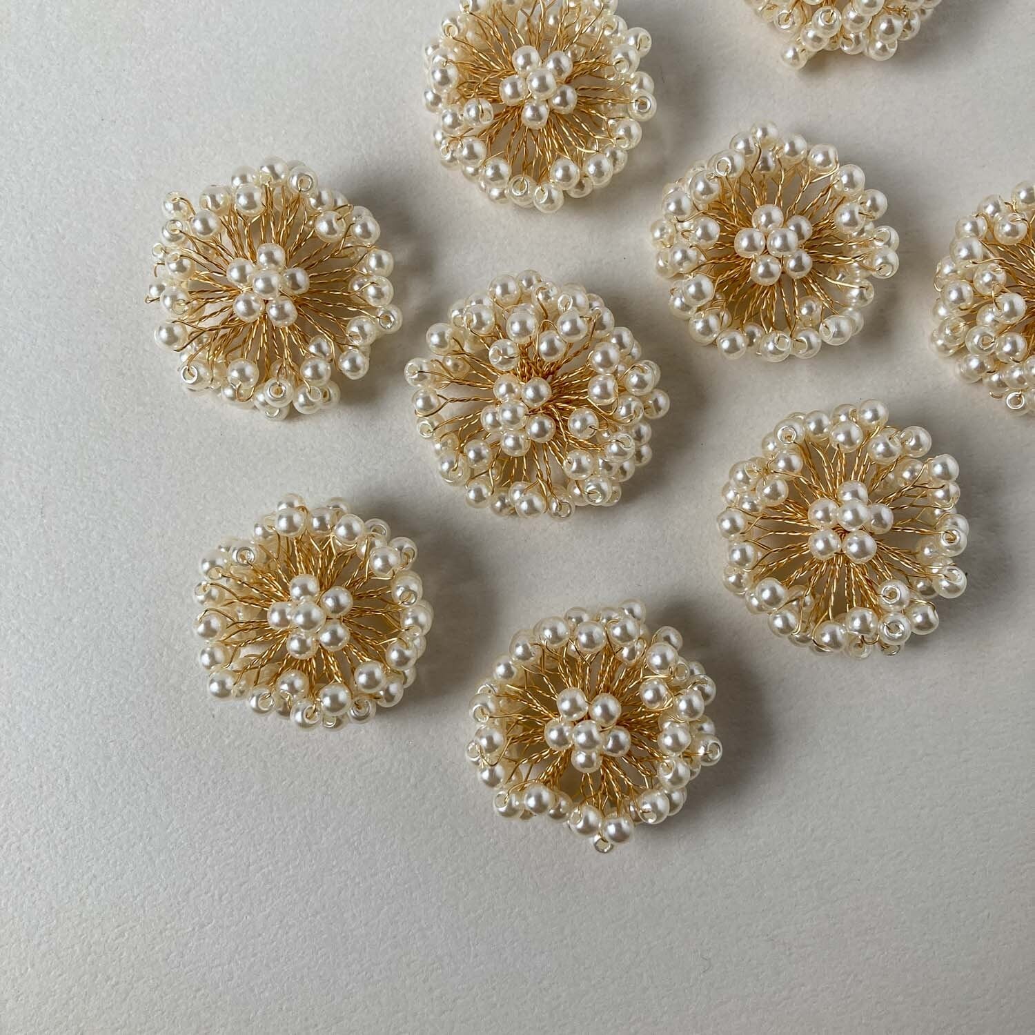 パールのお花ワイヤーデコパーツ