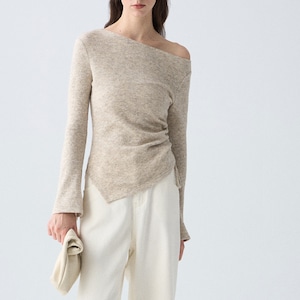 Off-Shoulder Top T3700