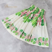 フラダンス 衣装 パウスカート ホワイト系 エムエムジェイ 日本製 ティアレ柄 モンステラ柄 ハワイアンプリント アロハ フラ ダンス レッスン 練習 シングル スカート フレア 華やか 鮮やか かわいい おしゃれ 明るい 軽やか グリーン系 ピンク系 白 黄緑 緑 ピンク パウスカート かわいい スカート フラダンス衣装 ダンスレッスン ハワイアンスカート 明るい色合い カジュアル レディース 女性用 おしゃれ衣装