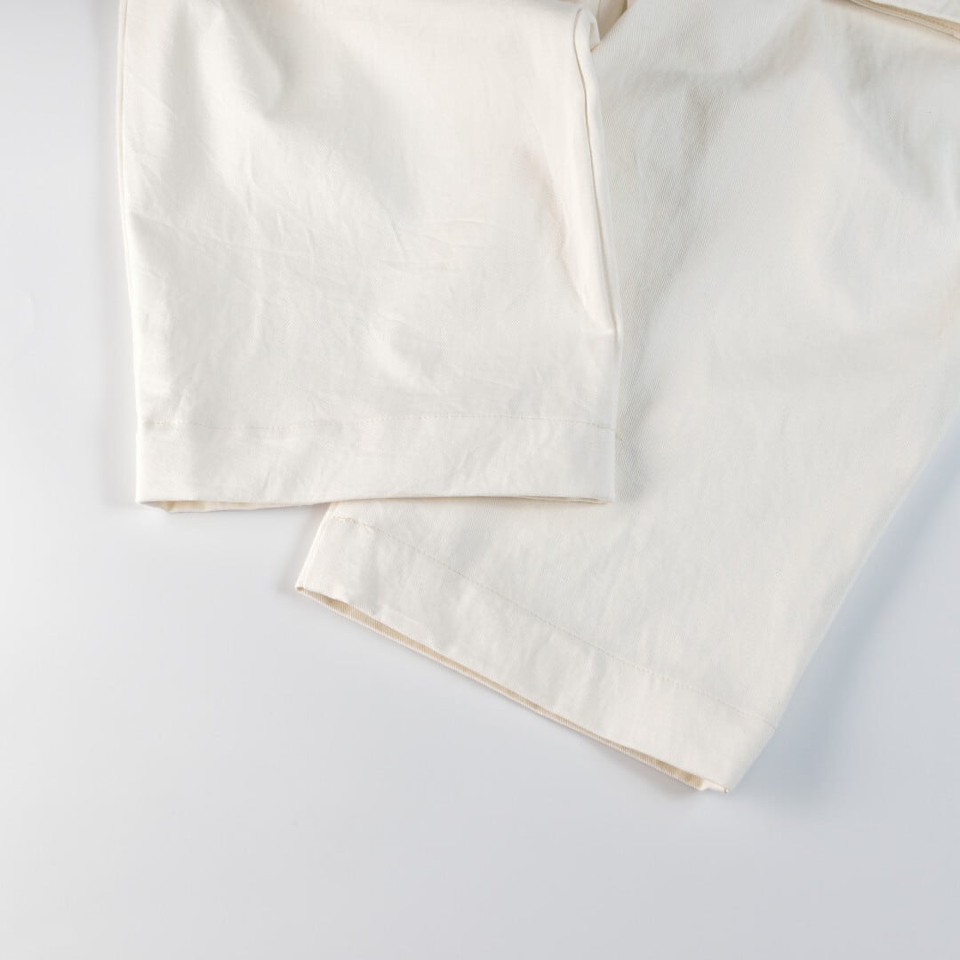 sasanqua by trees サザンカバイツリーズ カツラギバナナトラウザー Banana Trouther・アイボリー 洗練されたシルエットが特徴のパンツです。【送料無料】