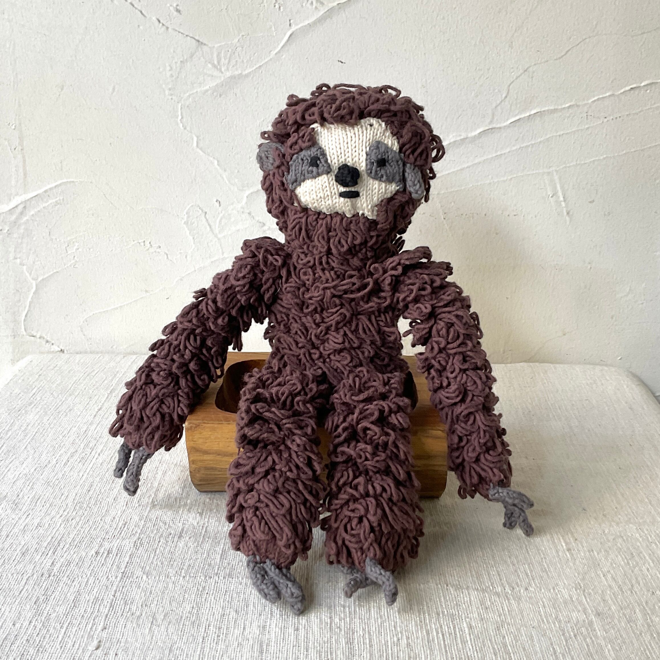 オーガニックコットンの編みぐるみ(ナマケモノ)