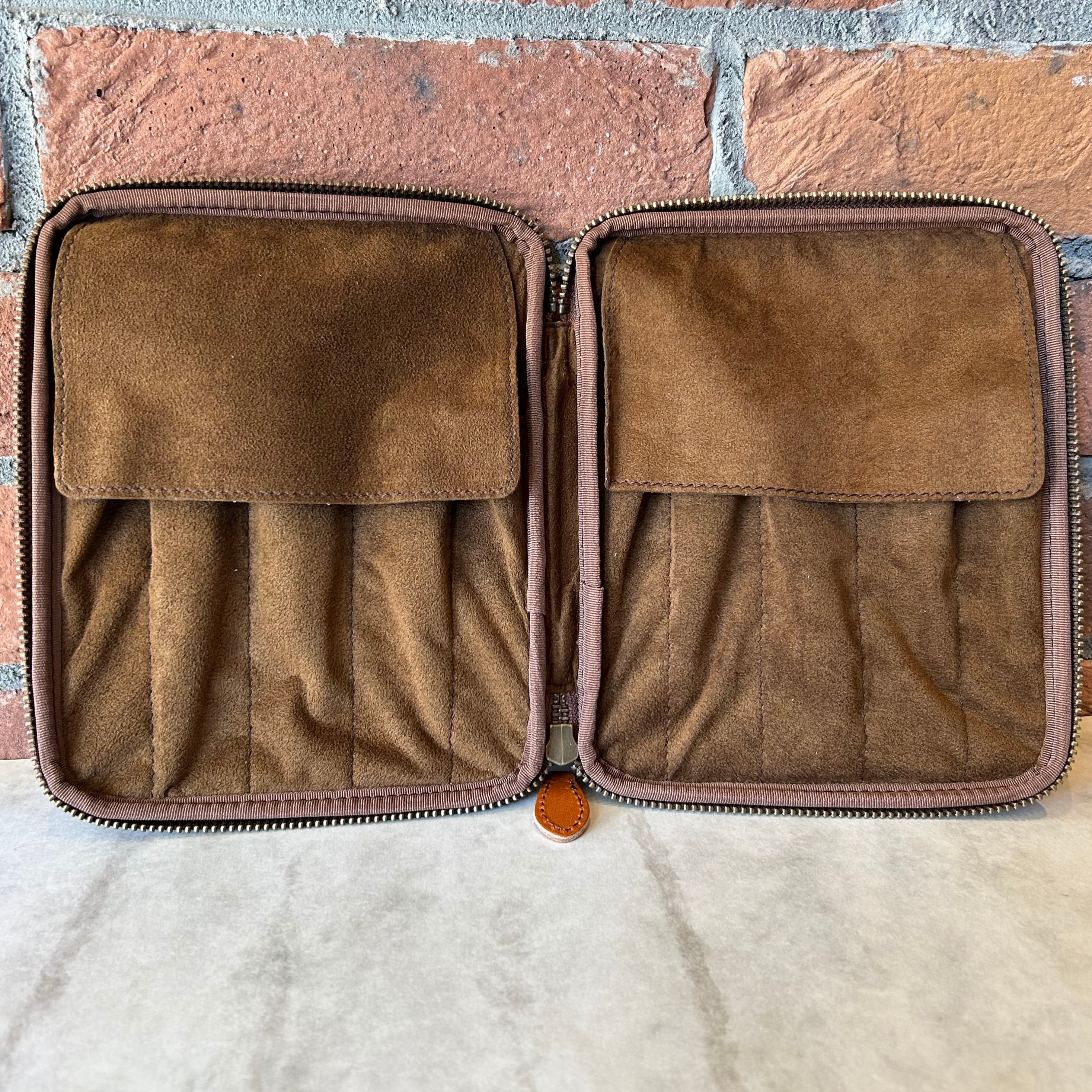 ＆Liebe「ペン好きの宝石箱 10本差しジップペンケース（栃木レザー