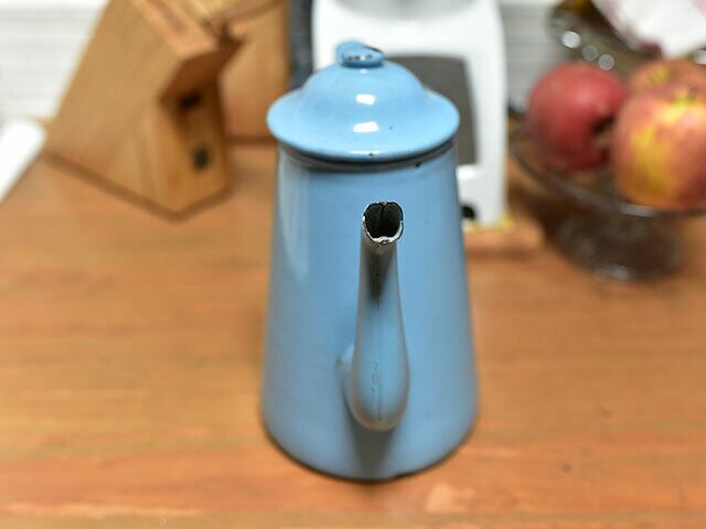 フレンチアンティーク ホーロー製水色のティーポット(B)