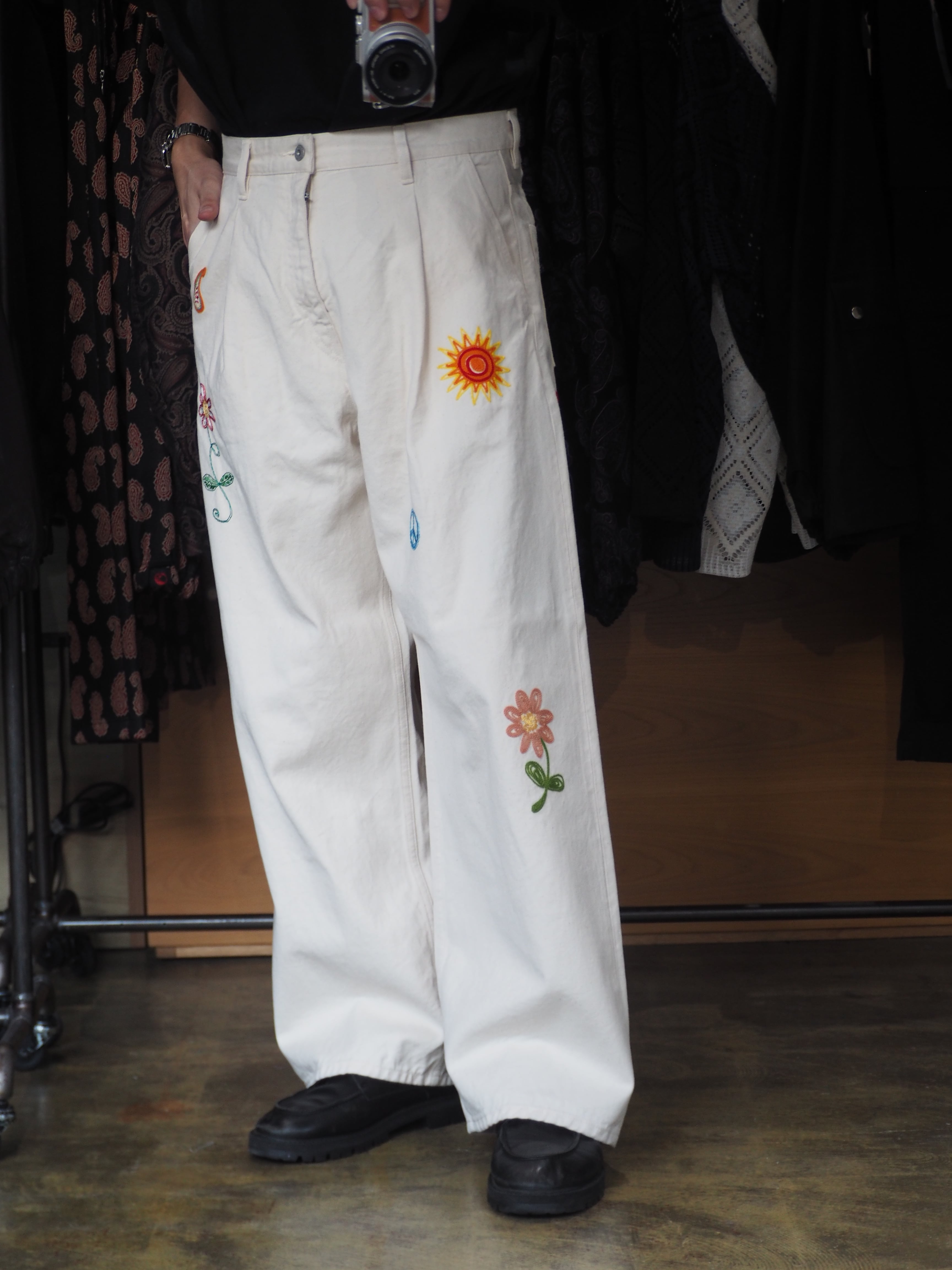 superNova. Embroidered wide selvedge jeans / Natural | novastore