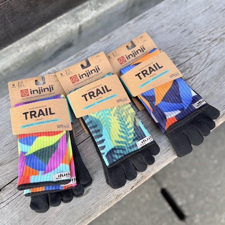 charbon / MARBLE SOCKS(BLK×WHT) | 道がまっすぐ