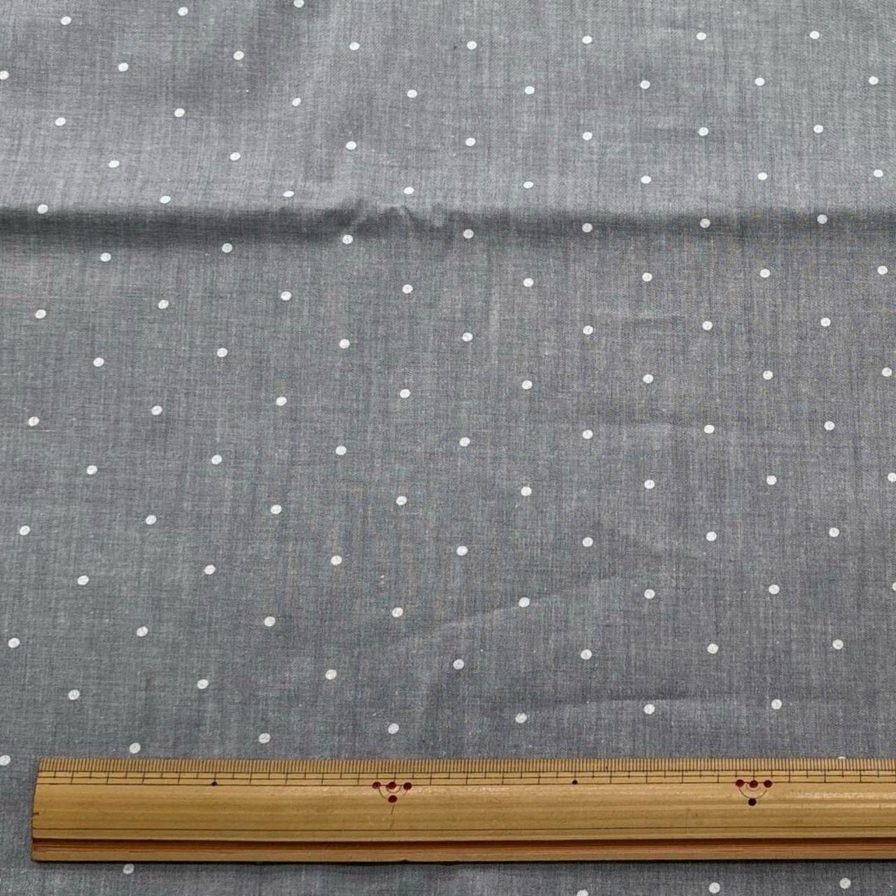 AM223◆3ｍ◆SM◆ラスト1点！◆綿ポリエステルブロード水玉模様生地◆グレー