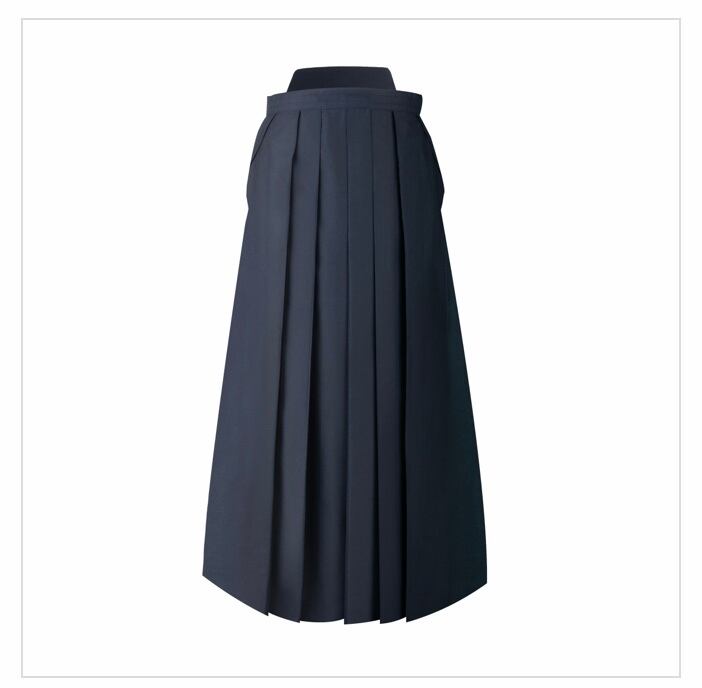 女子専用TR袴 八恋 両サイドポケット お手洗い用ファスナー付き!24号~27号