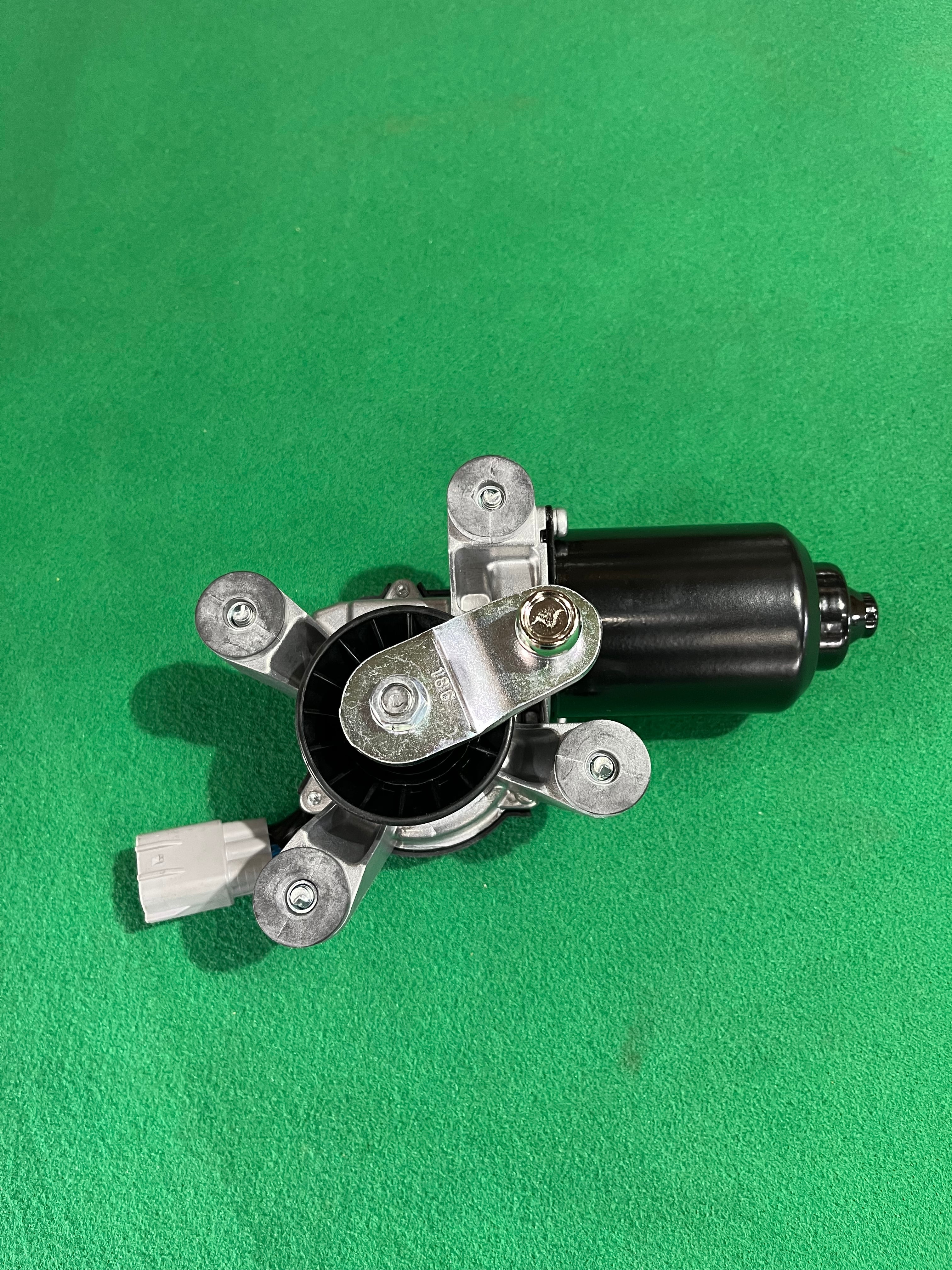 ランドクルーザー70 TOYOTA 純正 ワイパーモーター 24V ☆【DD30】12V ランクル70系 78プラド系 ワイパーモーター 純正