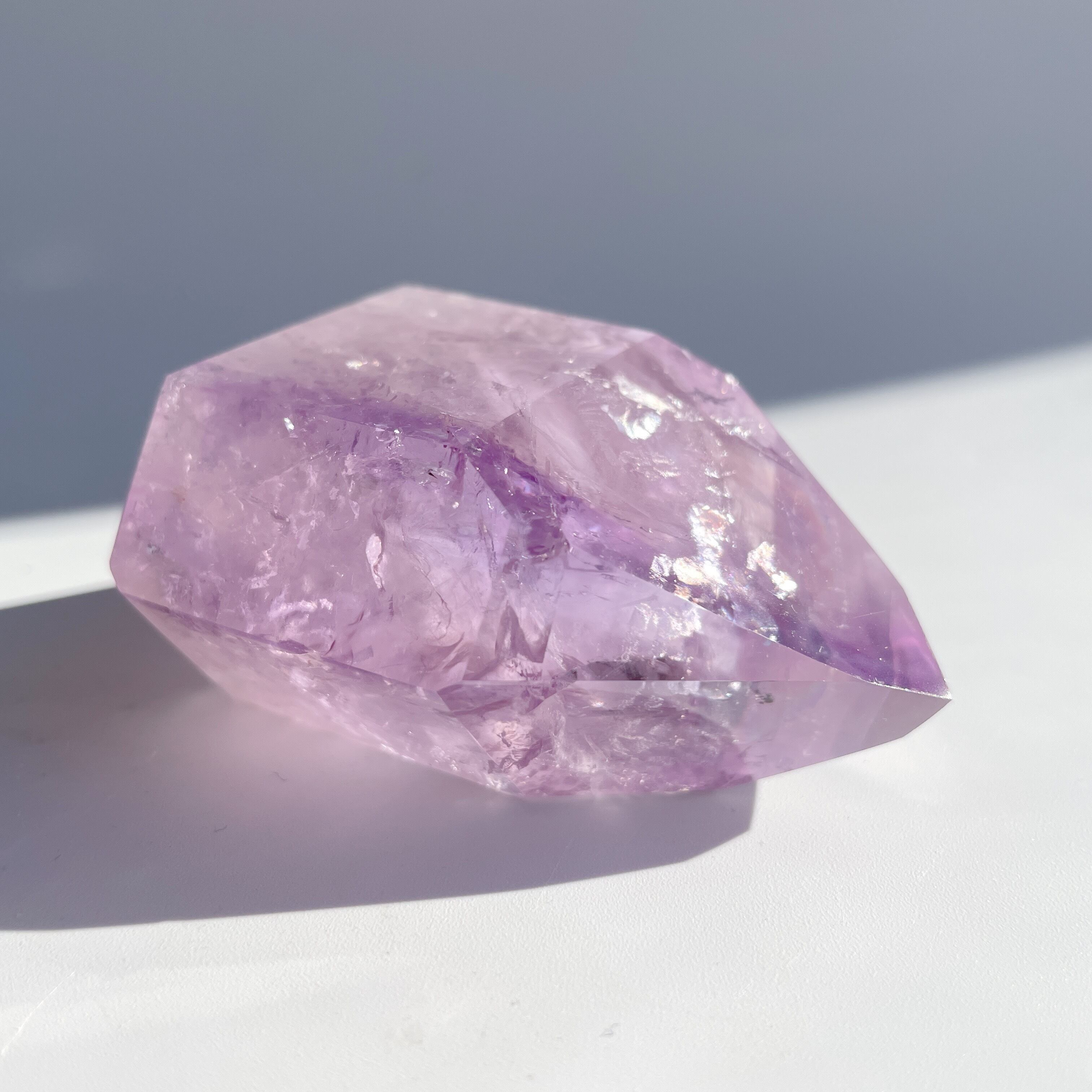 ◎透明感と虹◎ブラジル産 アメジストタワー23◇ Amethyst tower