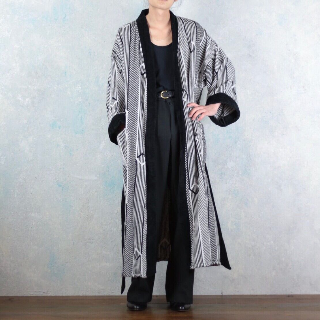 1990's Christian Dior オーバーサイズ モノトーン ベルテッドガウン