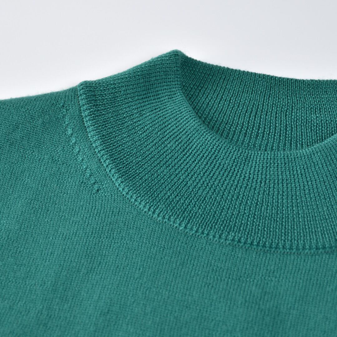 mooncastle ムーンキャッスル ウールモックネックセーター・グラスグリーン 色違いやリピートでご購入いただいています!