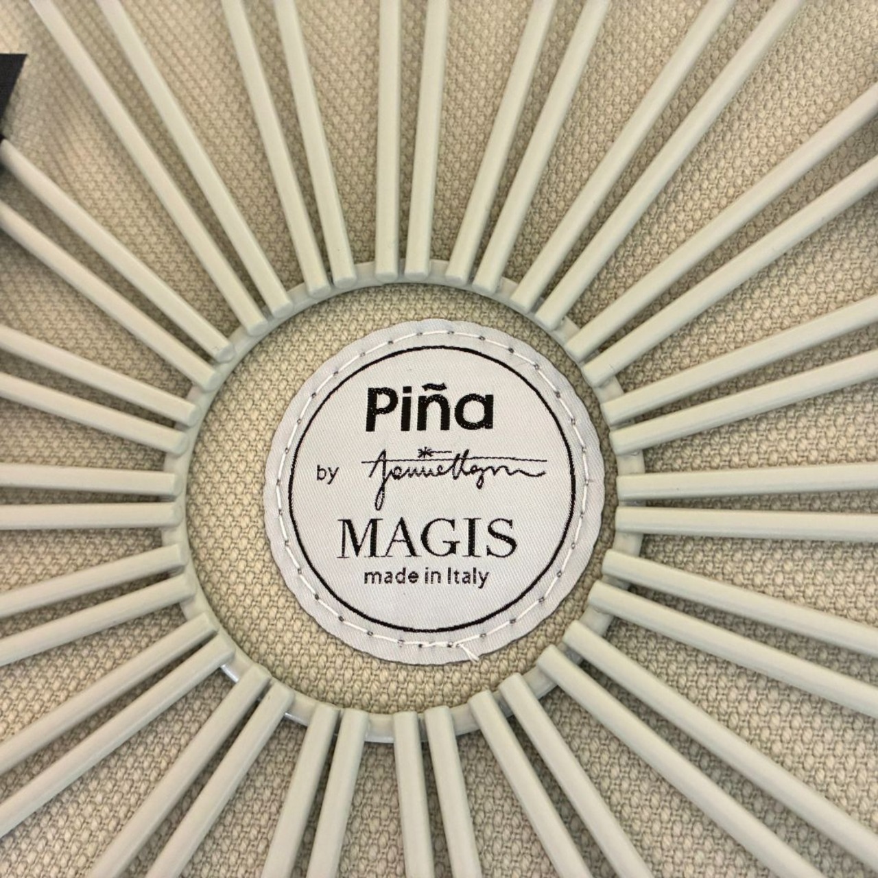 MAGIS マジス PINA green / natural ピーニャ ファブリック オーバルクッション × ナチュラル脚 ダイニングチェア デザイナーズ家具 グリーン系【展示品】【200サイズ】