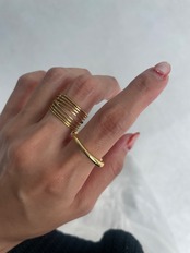 gold multiple ring
