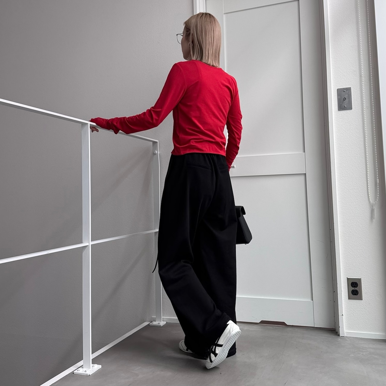 指穴クルーネックスナップボタンCD/レッド