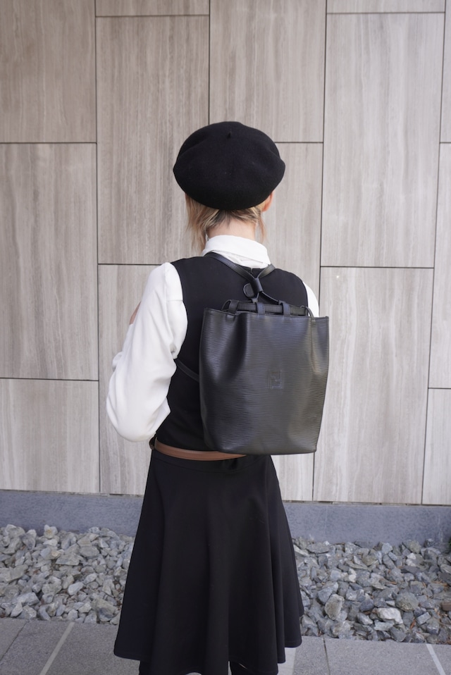 FENDI フェンディ ショルダーバッグ ブラック FFロゴ レザー バケツ型 vintage ヴィンテージ オールド 76k8ej