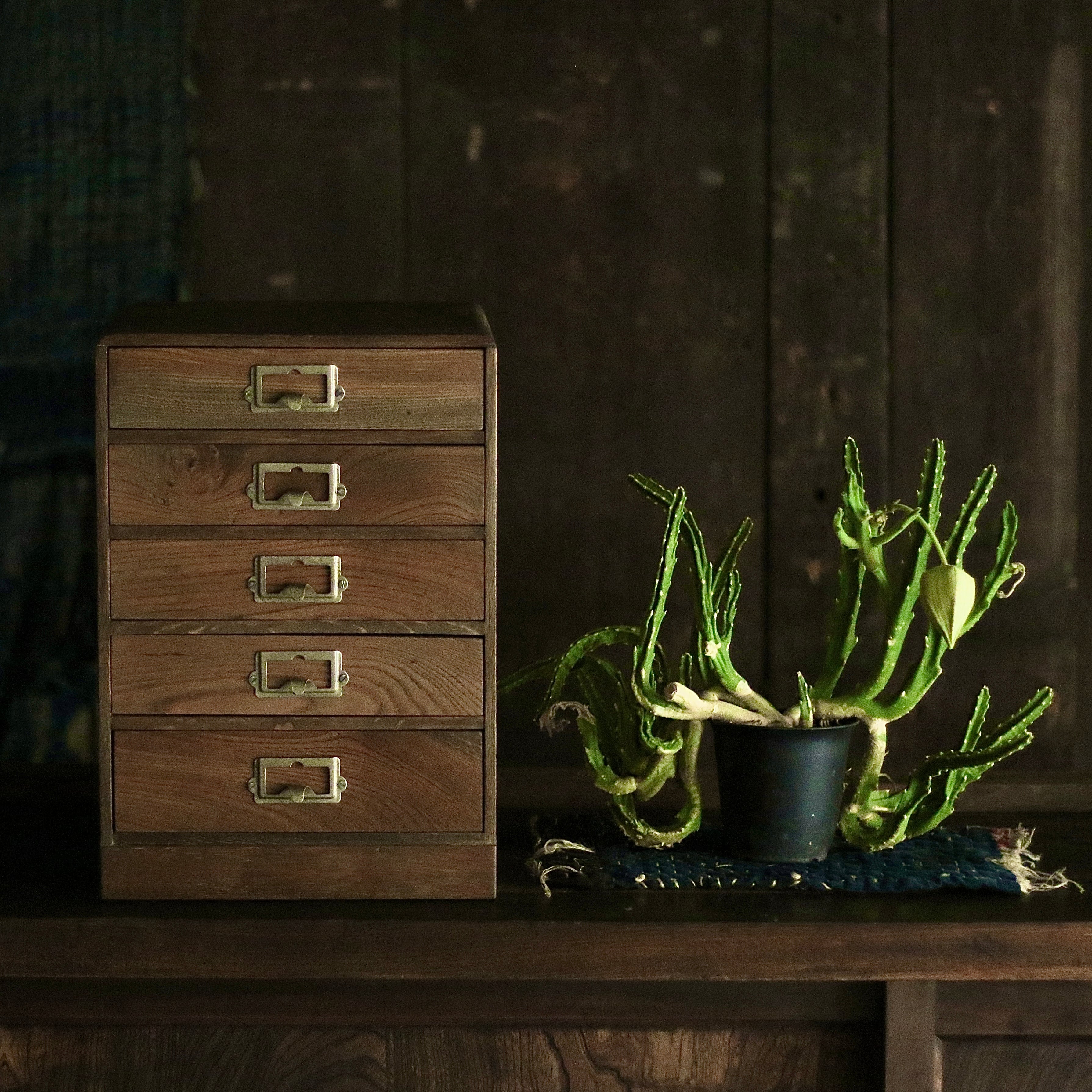 欅と楢の小引き出し《古家具 抽斗》