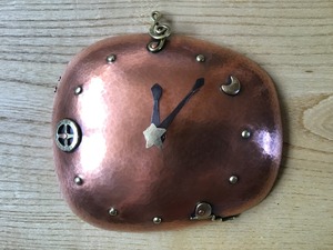 銅製　ぷっくりした家の壁掛け時計　※受注品